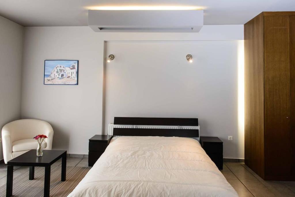 City Lux2Modern Apartment Next To Kerameikos Metro アテネ エクステリア 写真